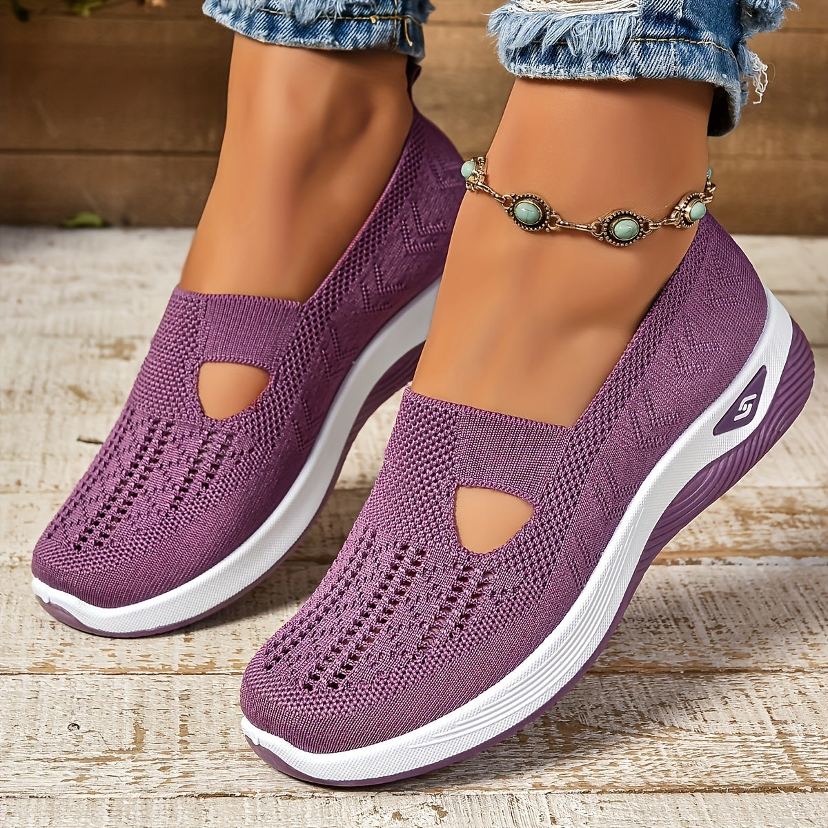 Zuzanna – Lekkie i przewiewne trampki