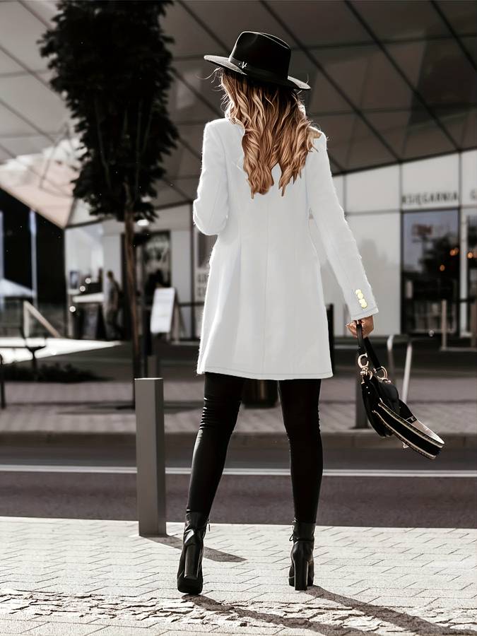 Damski Dwurzędowy Płaszcz Zimowy - Dopasowany z Kołnierzem Klapowym