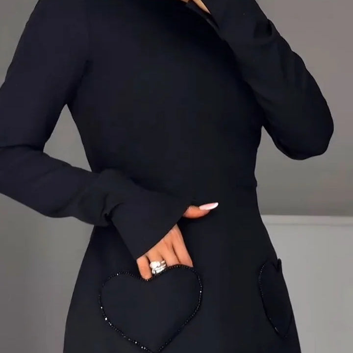 Aralina – Elegancka sukienka z długim rękawem i ściągaczem w talii