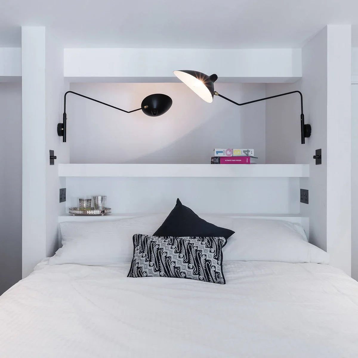 Designerska lampa ścienna z podwójnym ramieniem – regulowana lampa kinkietowa do salonu, biura lub sypialni
