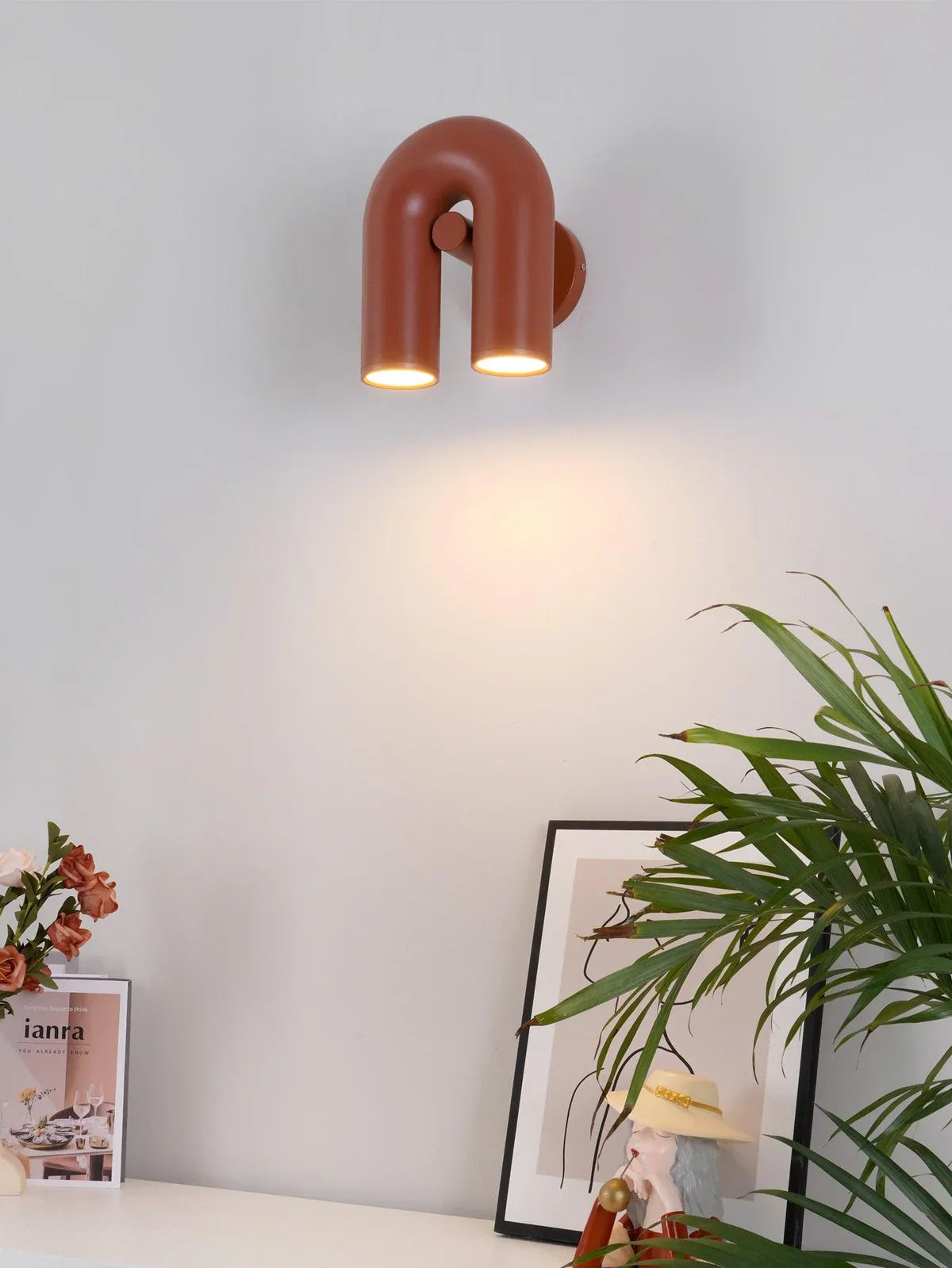 Nowoczesna Lampa Ścienna LED w Kształcie Łuku