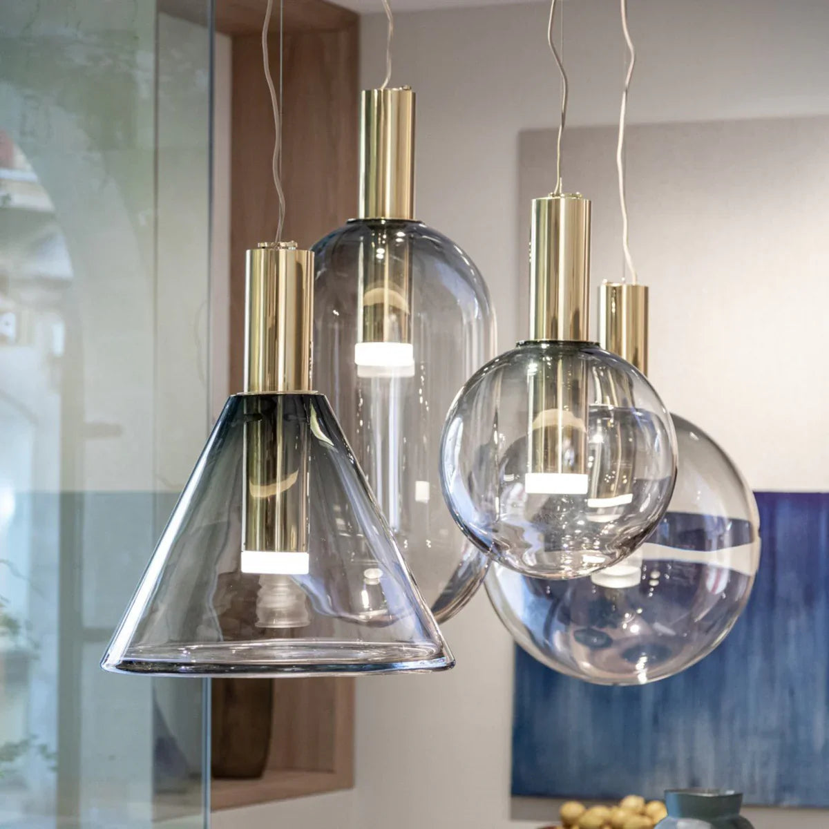 Designerska Lampa Wisząca LED – Nowoczesne Formy ze Szkła