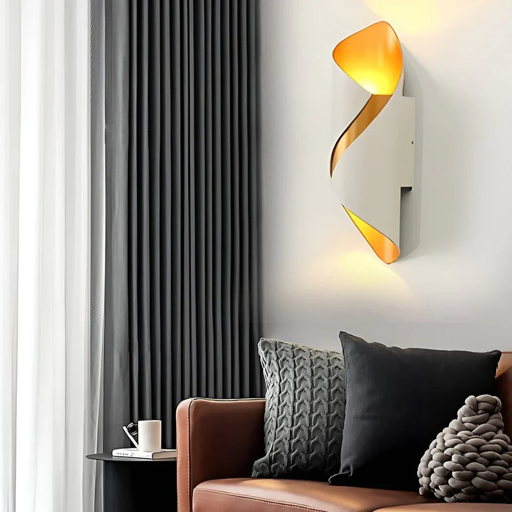 Nowoczesny Wodoodporny Kinkiet LED – Spiralny Design