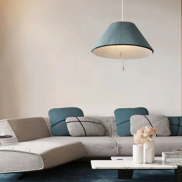 Elegancka Lampa Wisząca z Plisowanym Kloszem