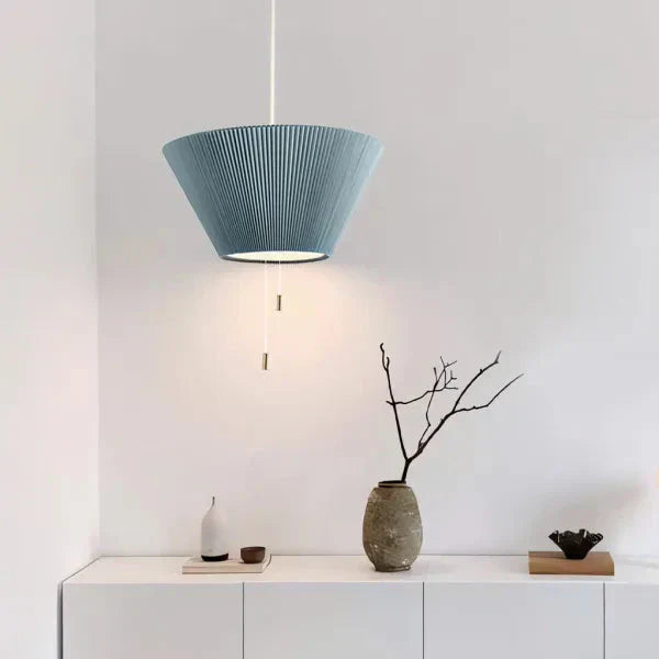 Elegancka Lampa Wisząca z Plisowanym Kloszem