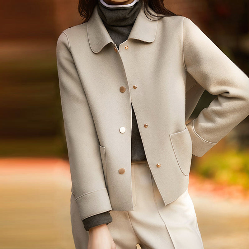 Damska Kurtka Krótka Boxy - Złote Zatrzaski i Klasyczny Kołnierz