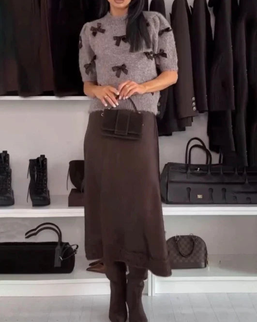 Ryliana – Elegancki komplet sweter i spódnica