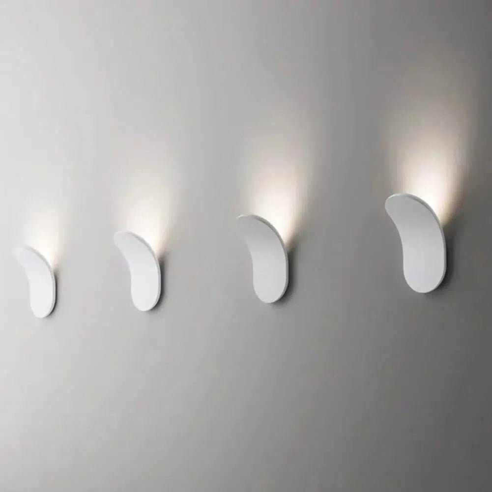 Kinkiet LED Nowoczesny Zagięty Design Ciepłe Światło
