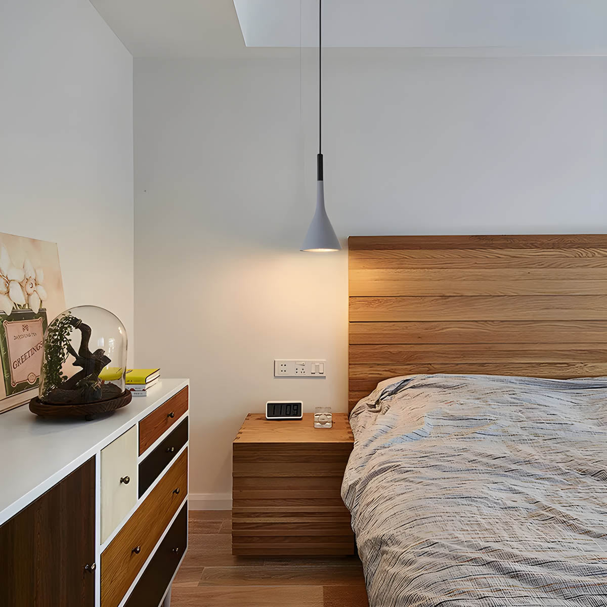 Lampa Wisząca LED Minimalistyczna Stożkowa