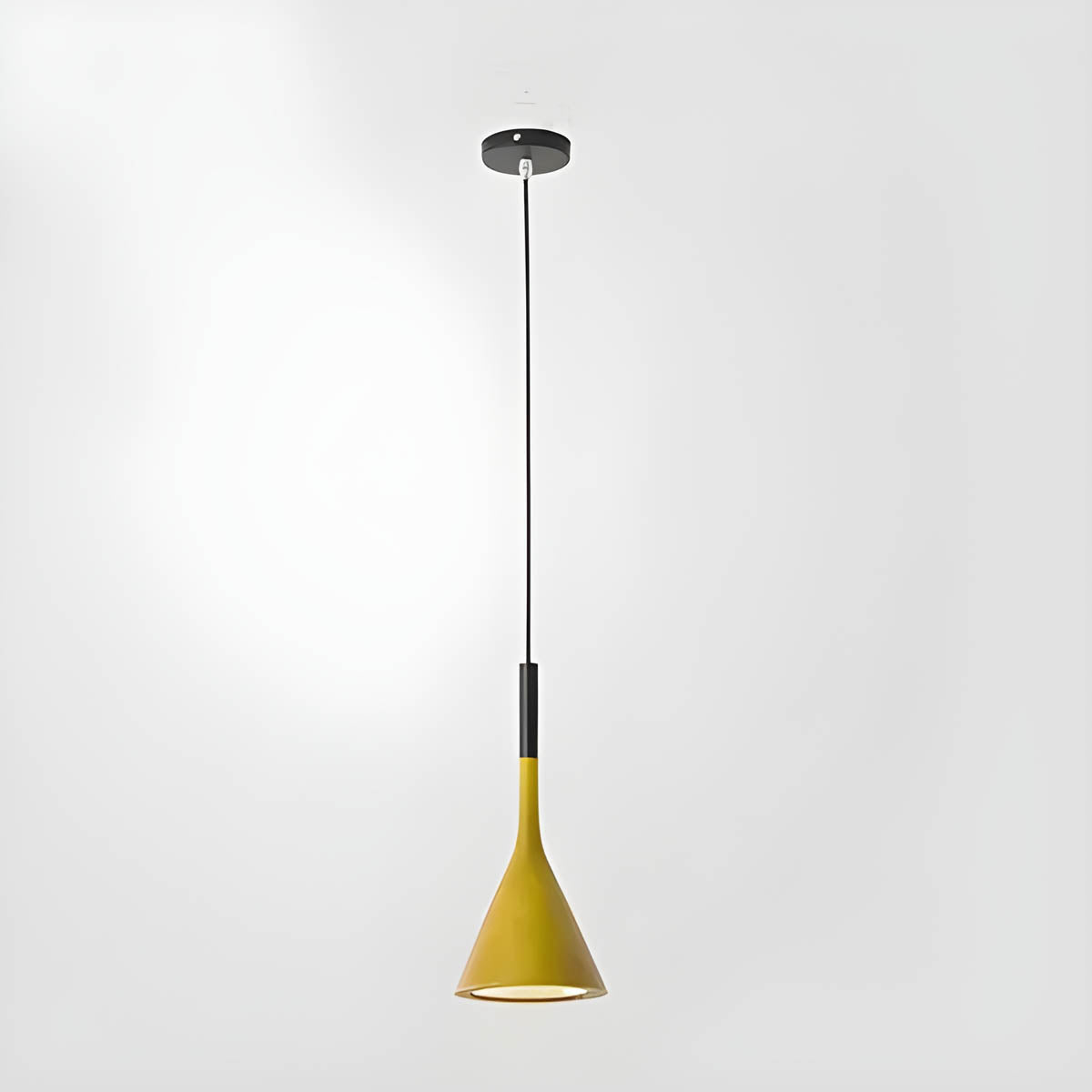 Lampa Wisząca LED Minimalistyczna Stożkowa