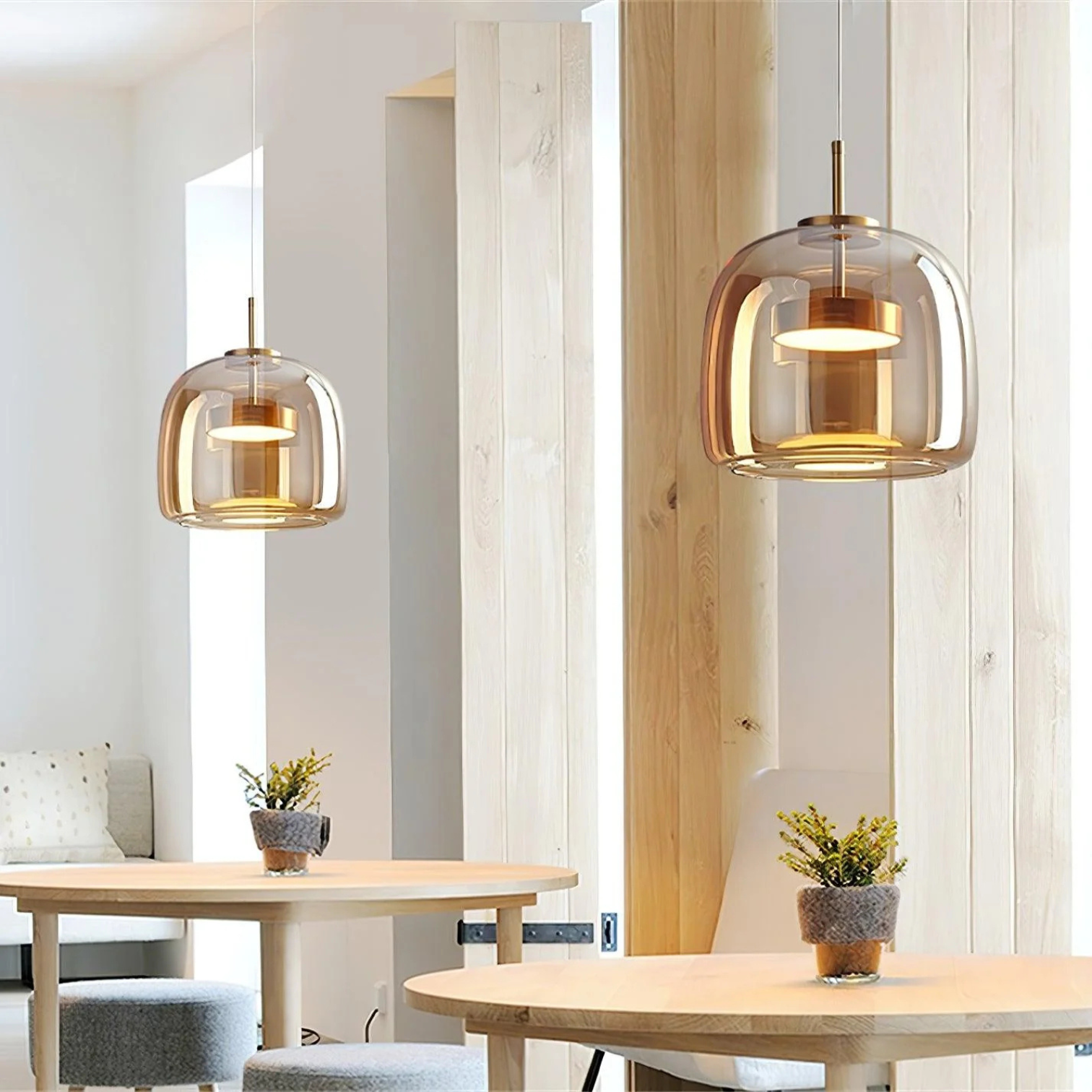 Lampa Wisząca Z Zakrzywionym Kloszem