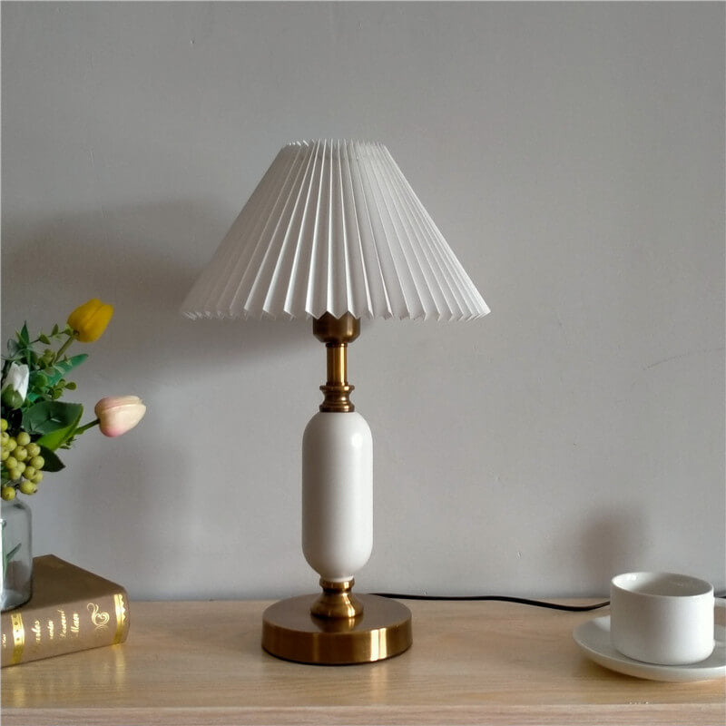 Lampka Stołowa Plisowany Klosz Retro