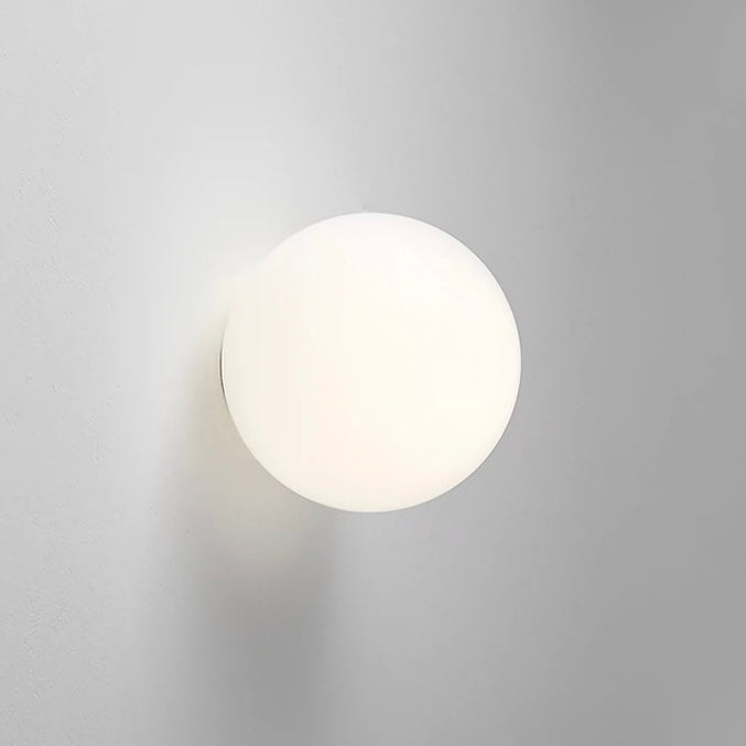 Nowoczesna lampa ścienna LED kula – minimalistyczny kinkiet do sypialni, salonu i korytarza