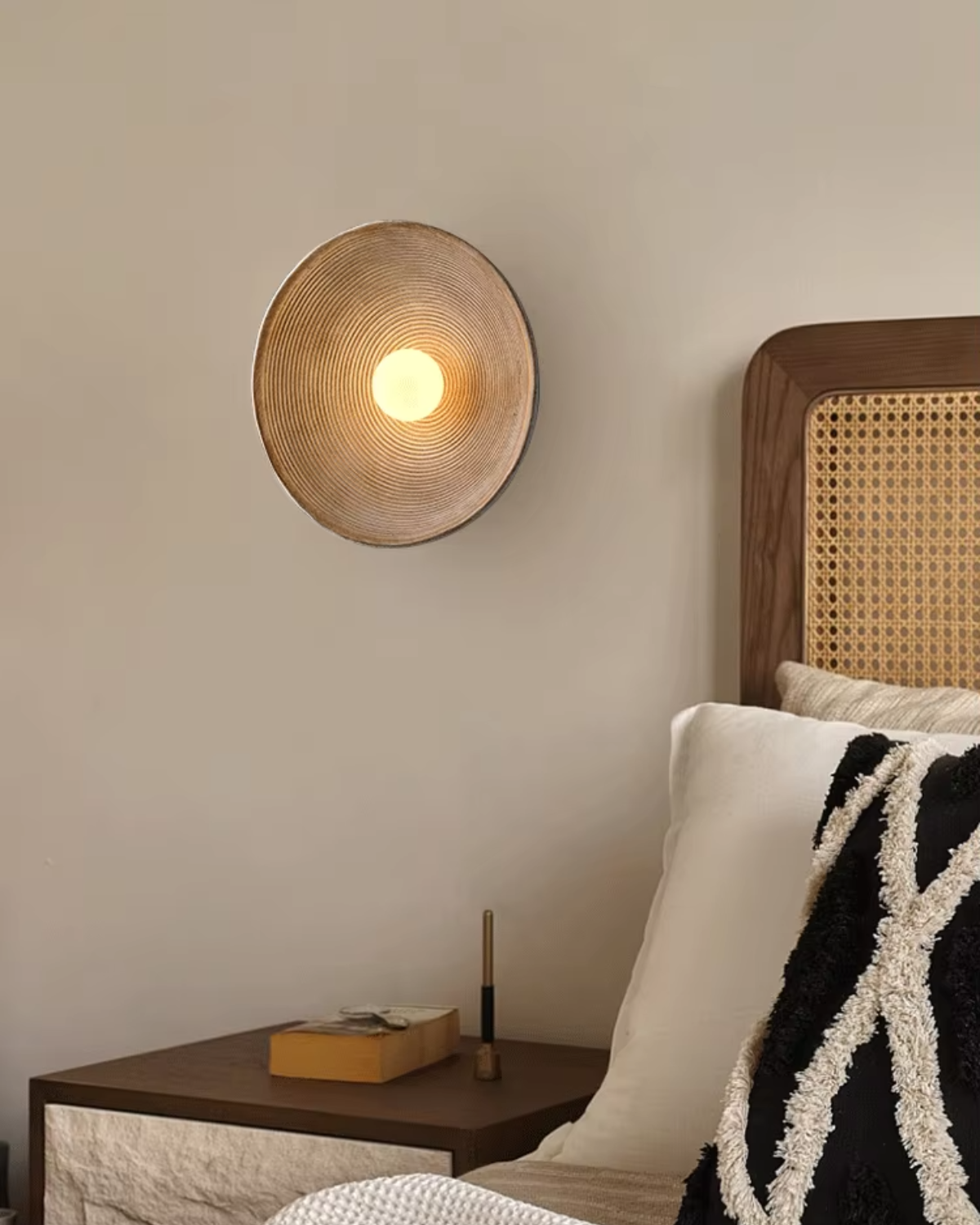 Minimalistyczna Okrągła Lampa Ścienna Kinkiet Organiczny LED