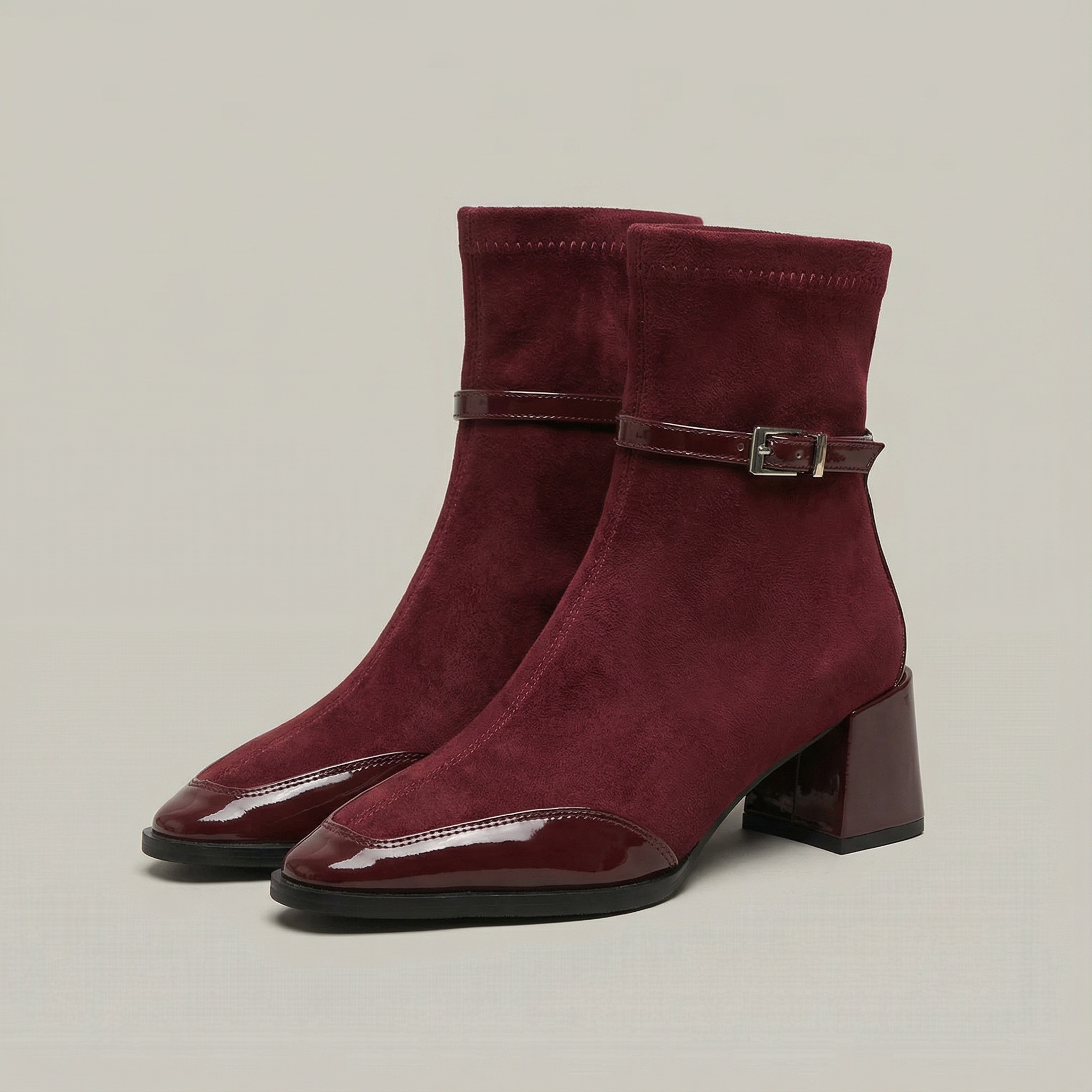 Wynoria – Eleganckie botki rzymskie