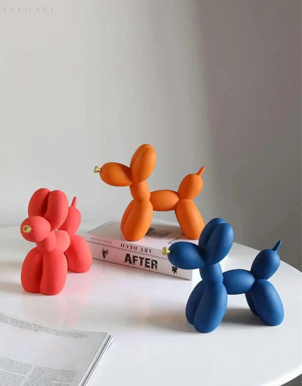 Rzeźba Kumo – Elegancka Inflatable Statua w Różnorodnych Kolorach, Wysokiej Jakości Żywica Epoksydowa, 23 cm x 9 cm x 18 cm