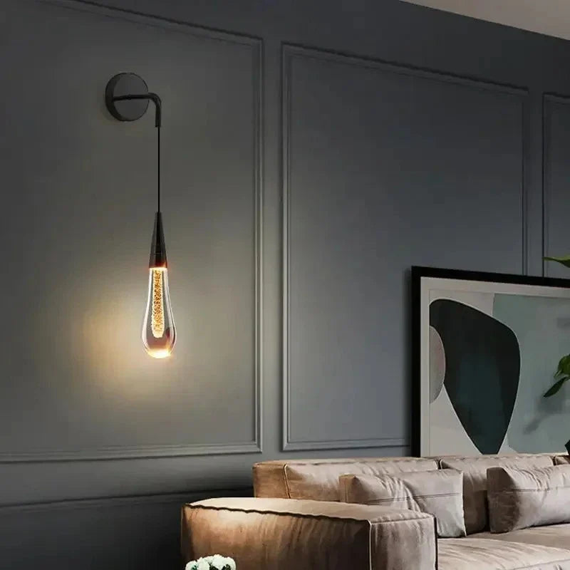 Kinkiet ścienny wiszący – nowoczesna lampa z dekoracyjną żarówką w stylu minimalistycznym