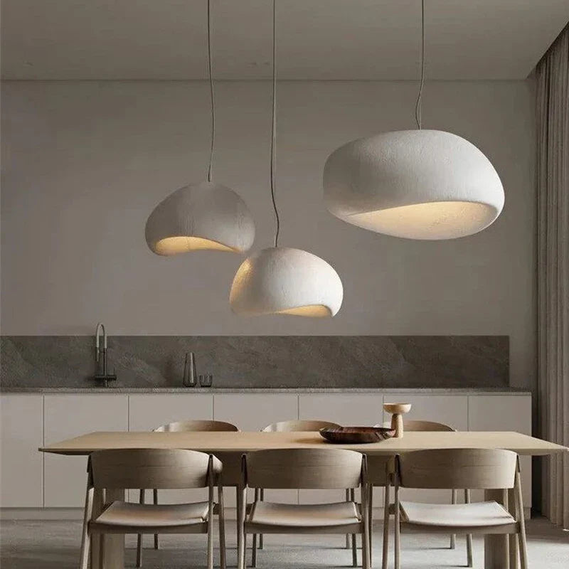 Lampa sufitowa wisząca LED w stylu wabi-sabi
