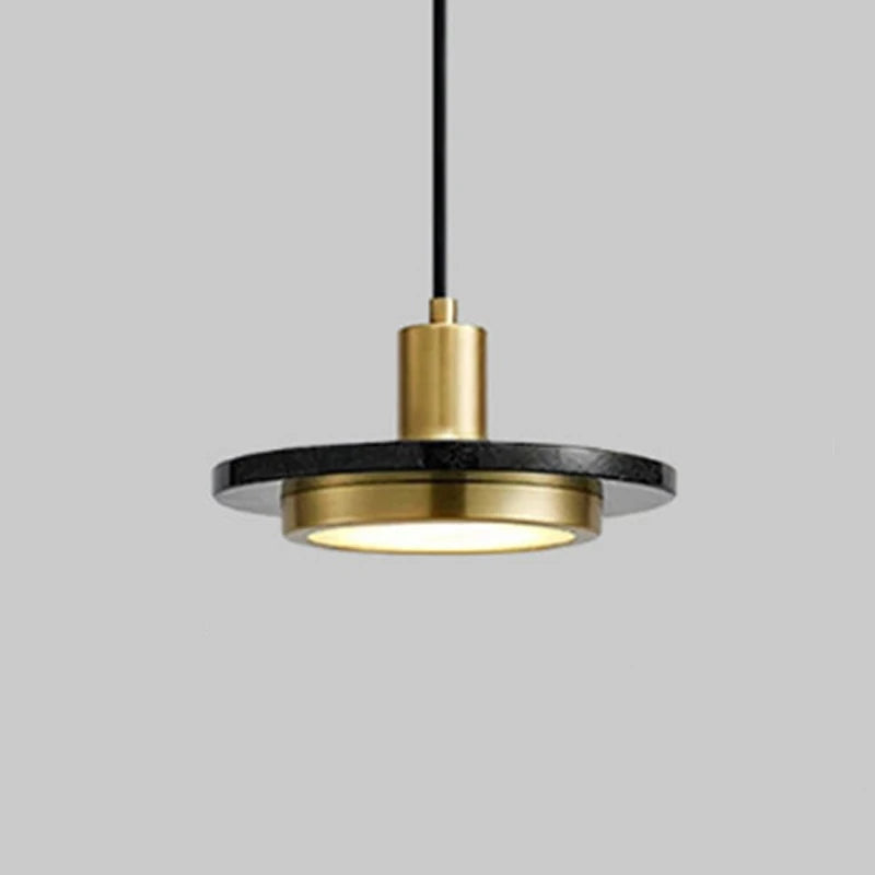 Nowoczesna Lampa Wisząca z Detalem w Stylu Marmuru