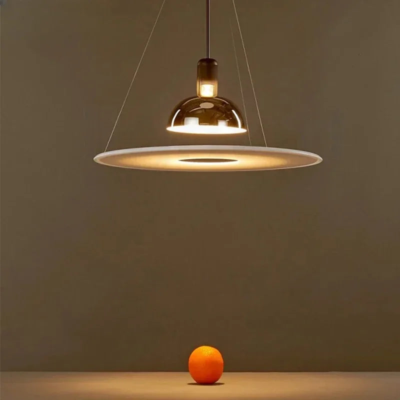 Nowoczesna lampa wisząca z podwójnym designem