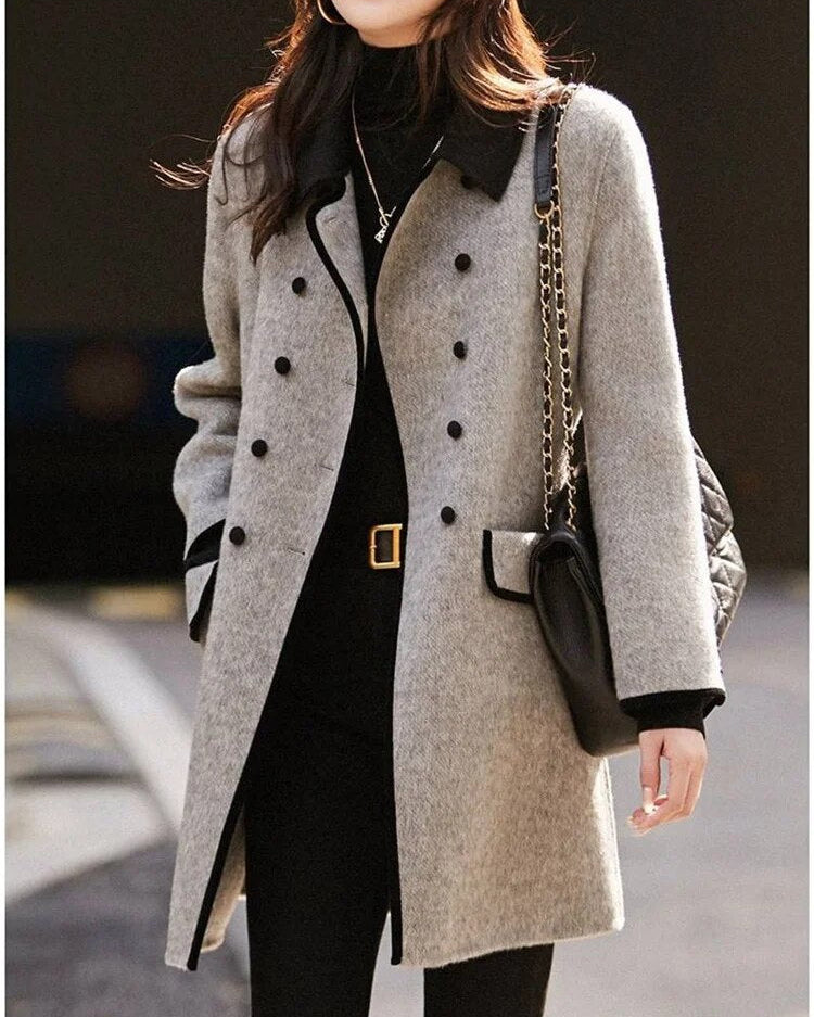 Damski Szary Płaszcz Zimowy - Dwurzędowy z Czarnym Wykończeniem