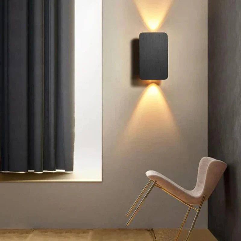 Nowoczesny Kinkiet LED – Minimalistyczny Design
