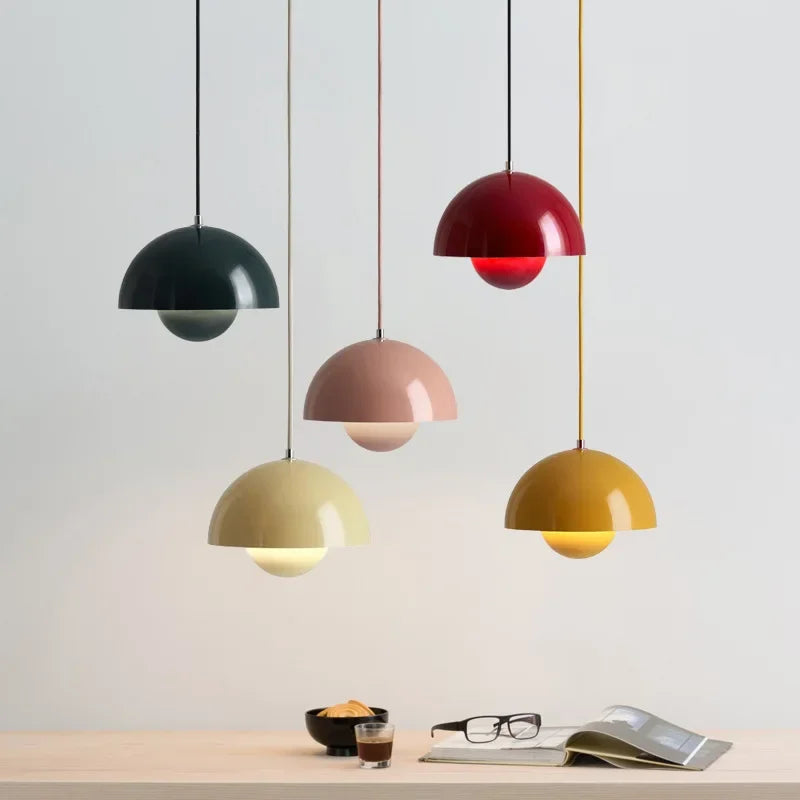 Lampa wisząca LED o półkulistym kształcie