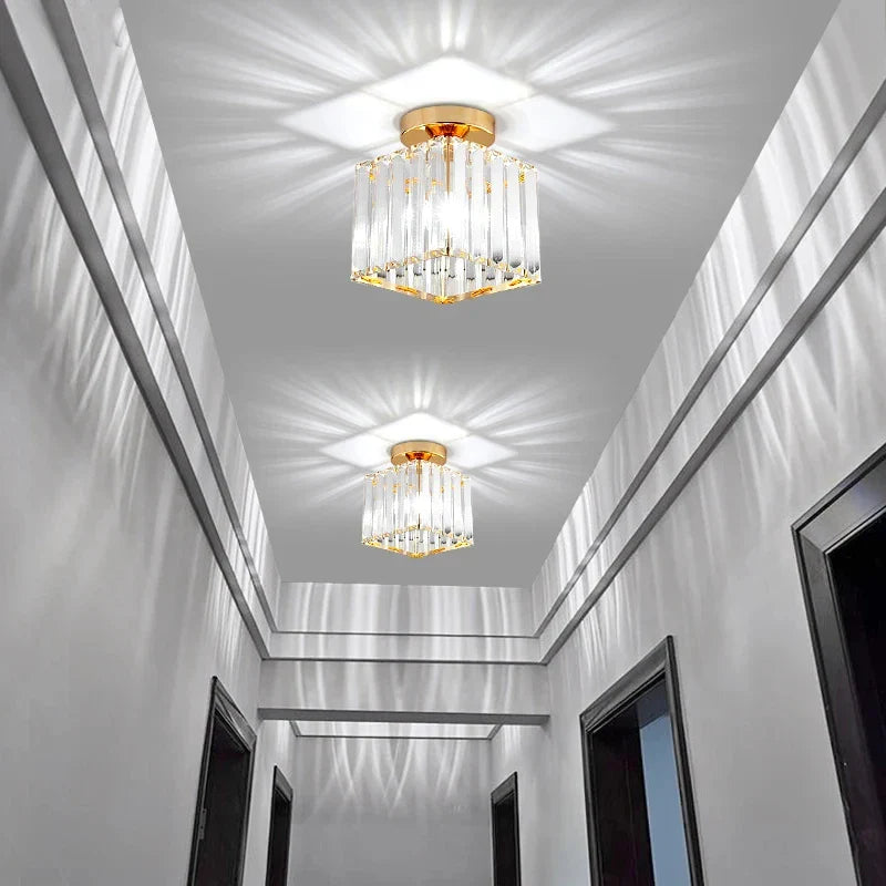 Plafon kryształowy glamour – nowoczesna lampa sufitowa z transparentnym kloszem
