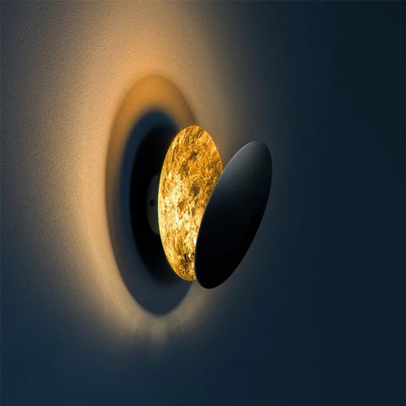 Dekoracyjna lampa ścienna inspirowana fazami księżyca - Obracany klosz 360°