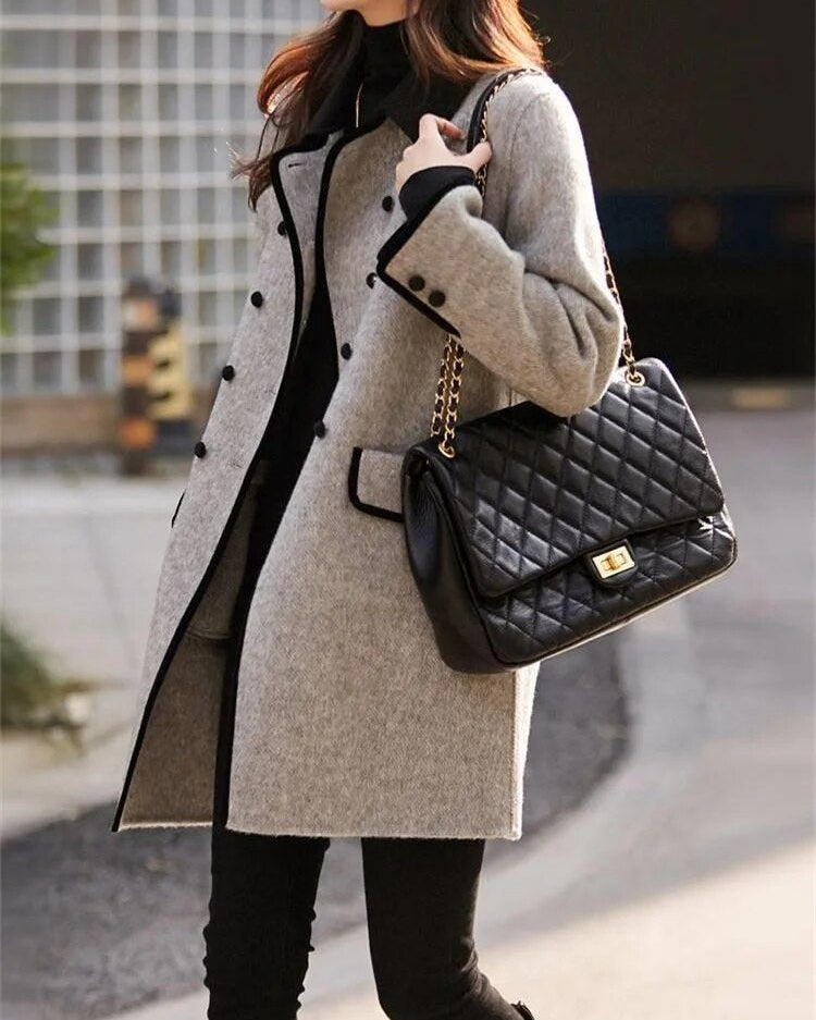 Damski Szary Płaszcz Zimowy - Dwurzędowy z Czarnym Wykończeniem