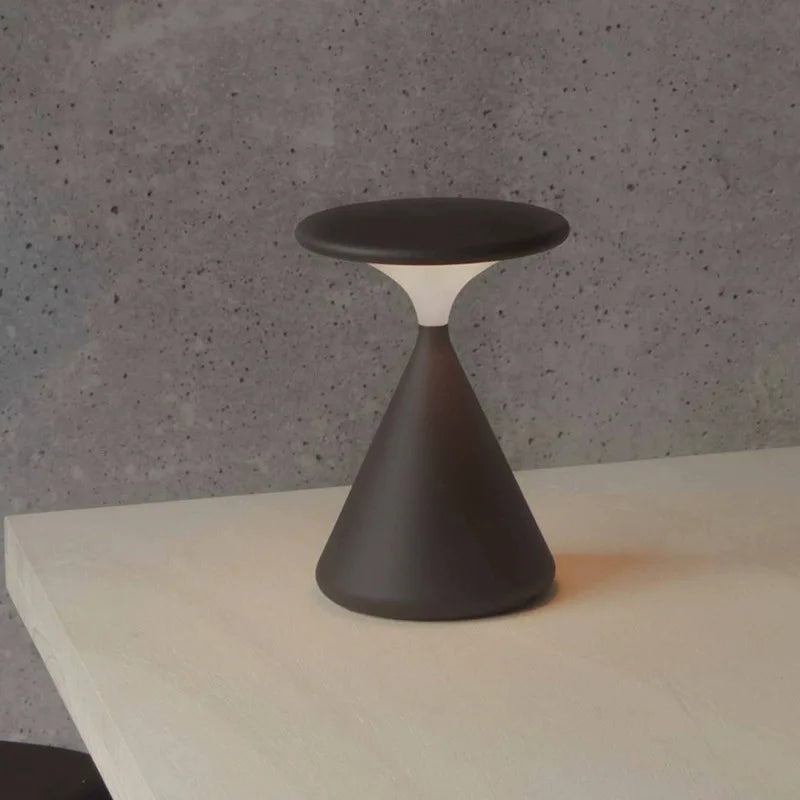 Lampa stołowa LED ładowalna z efektem lewitacji – nowoczesna, wodoodporna