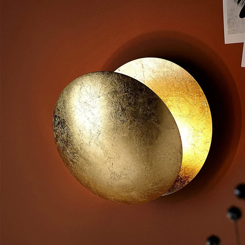 Dekoracyjna lampa ścienna inspirowana fazami księżyca - Obracany klosz 360°