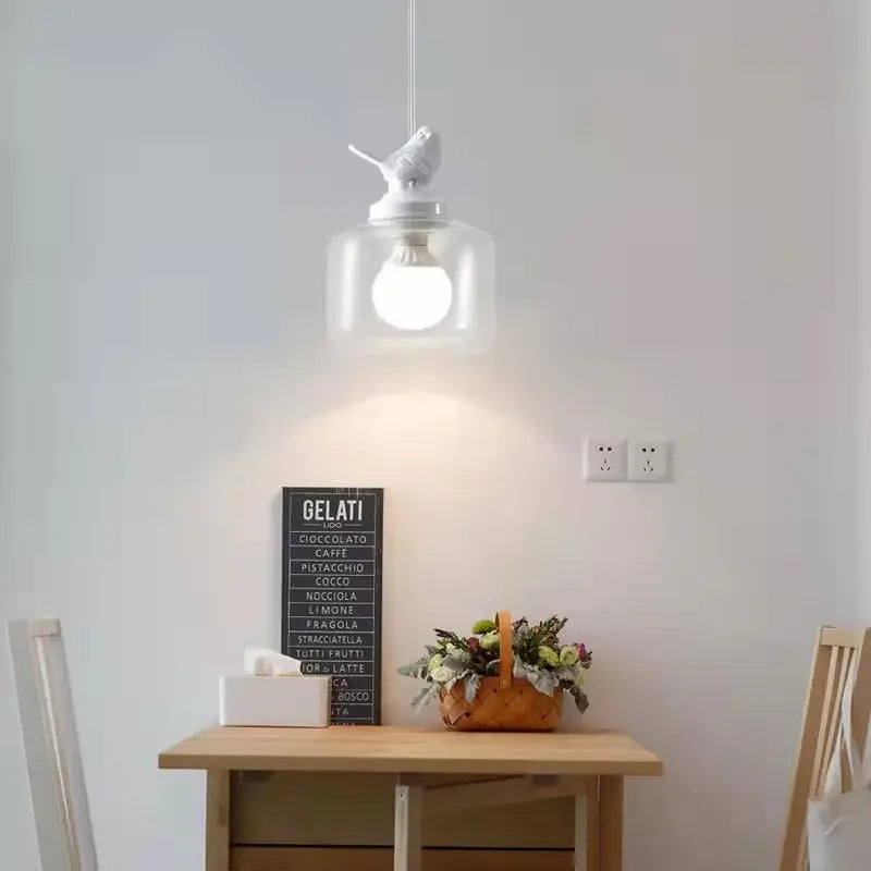 Lampa Wisząca z Szklanym Kloszem i Dekoracyjnym Ptaszkiem