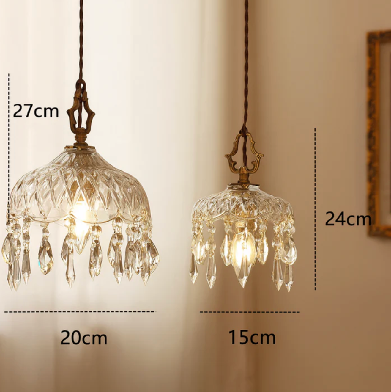 Kryształowa lampa wisząca w stylu vintage z dekoracyjnymi soplami