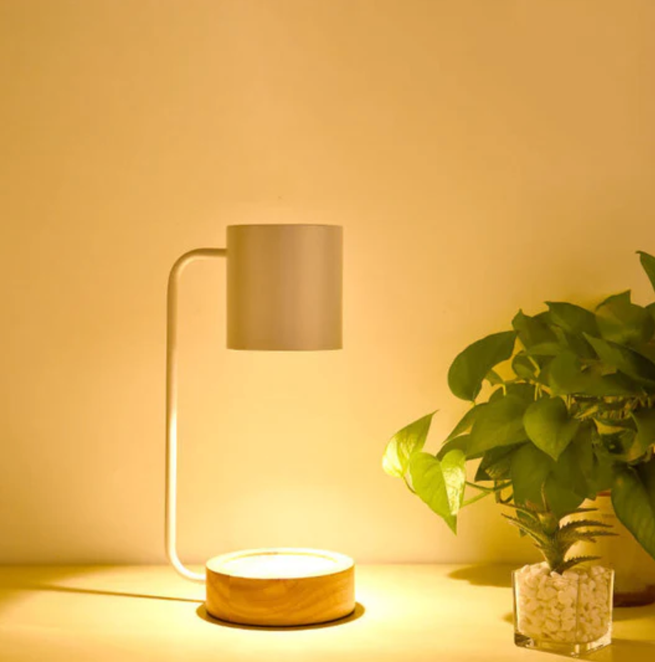 Lampa stołowa do świec – nowoczesny podgrzewacz w stylu minimalistycznym