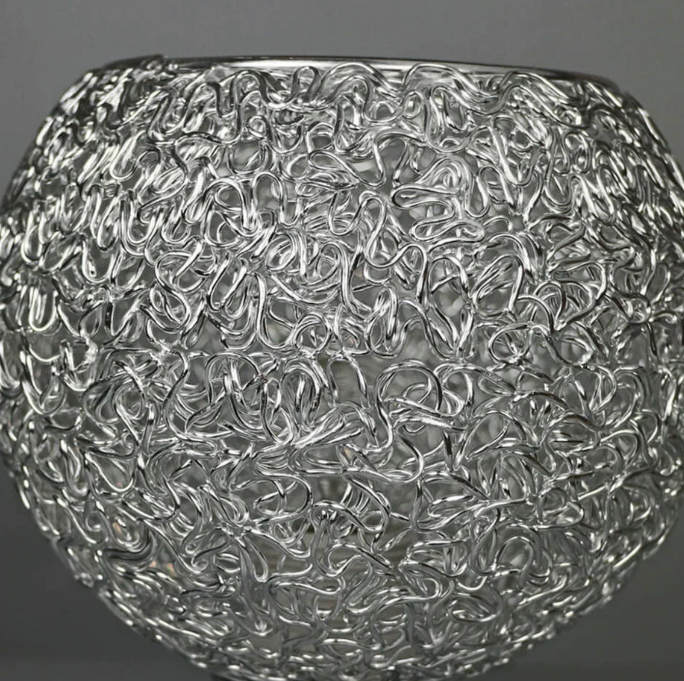 Lampa sufitowa kule dekoracyjna – plafon z ażurowym kloszem metalowym