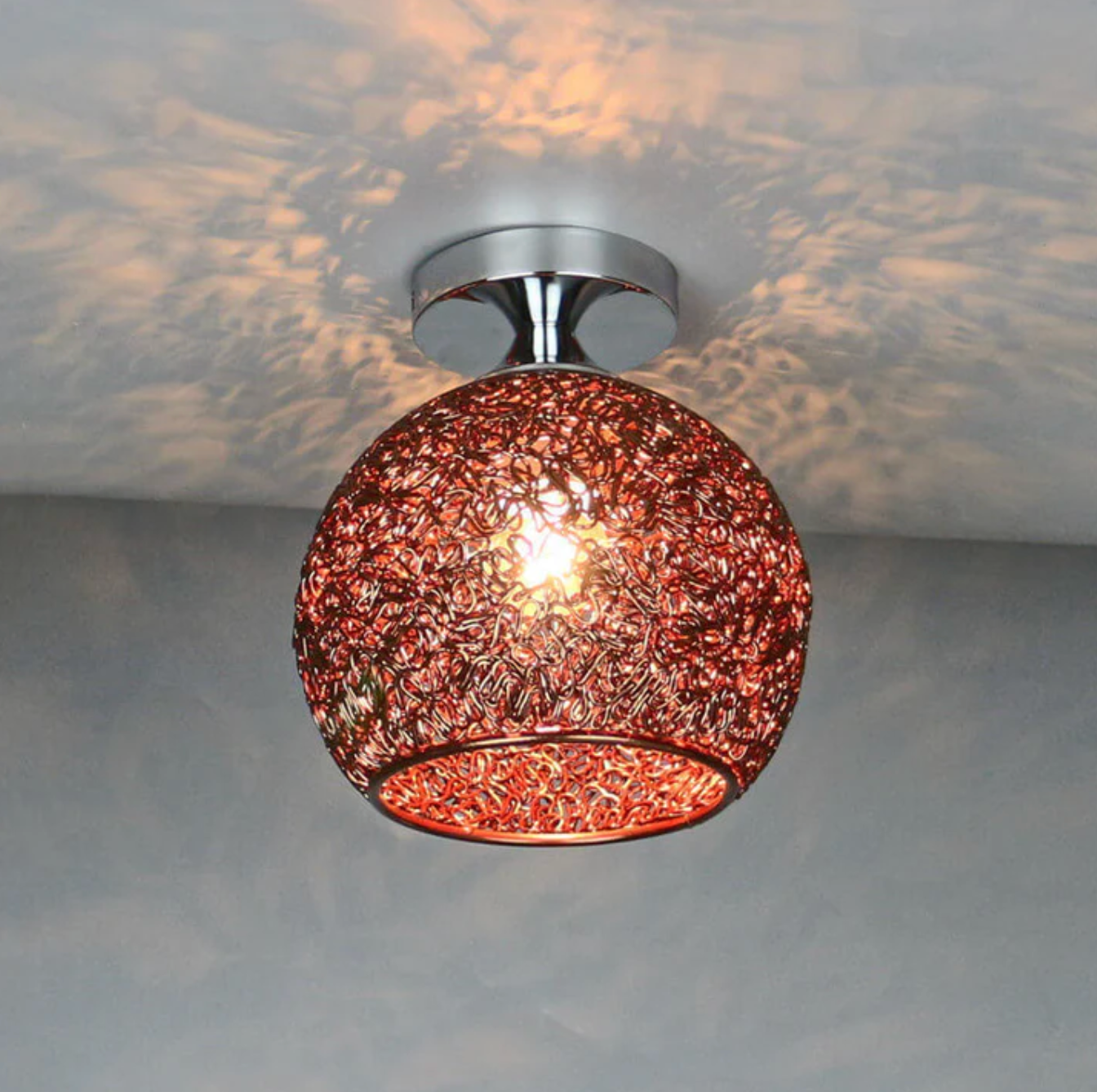 Lampa sufitowa kule dekoracyjna – plafon z ażurowym kloszem metalowym