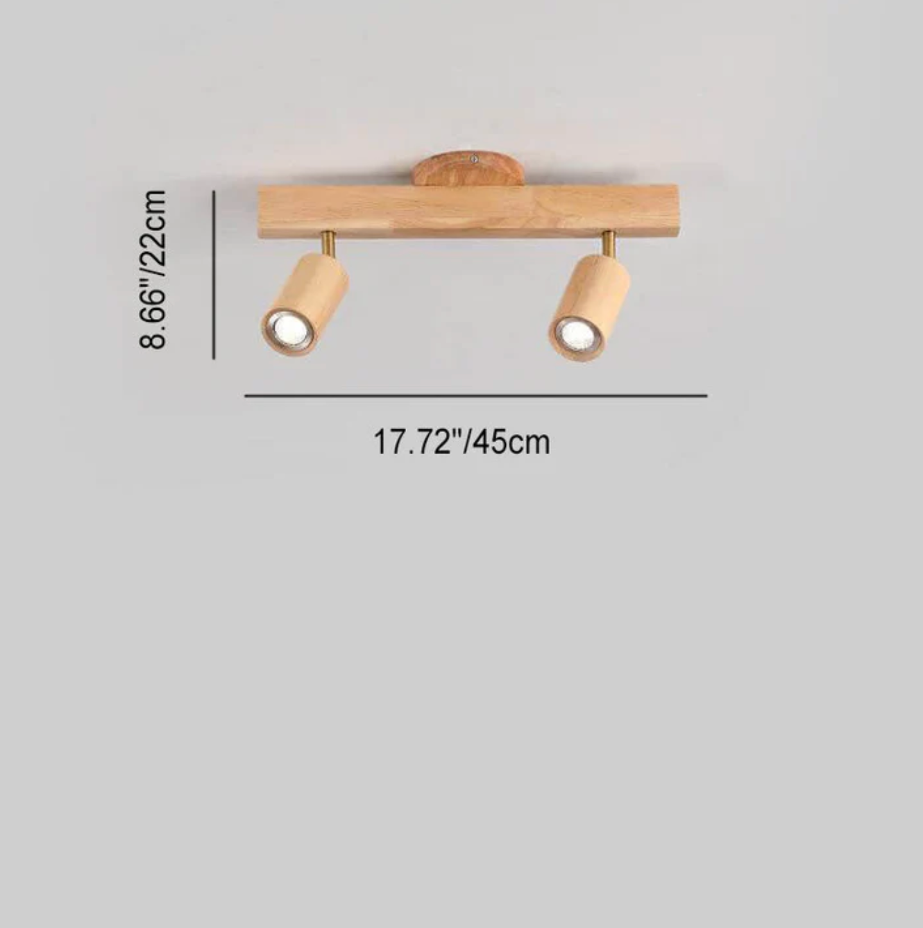 Drewniana lampa sufitowa typu spot – regulowane reflektory w stylu skandynawskim