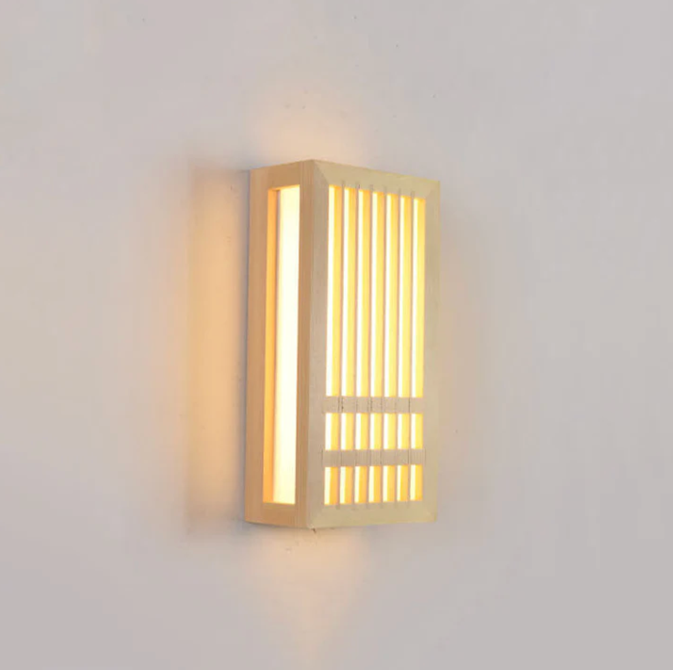 Kinkiet ścienny drewniany LED – lampa w stylu japandi z dekoracyjnym panelem