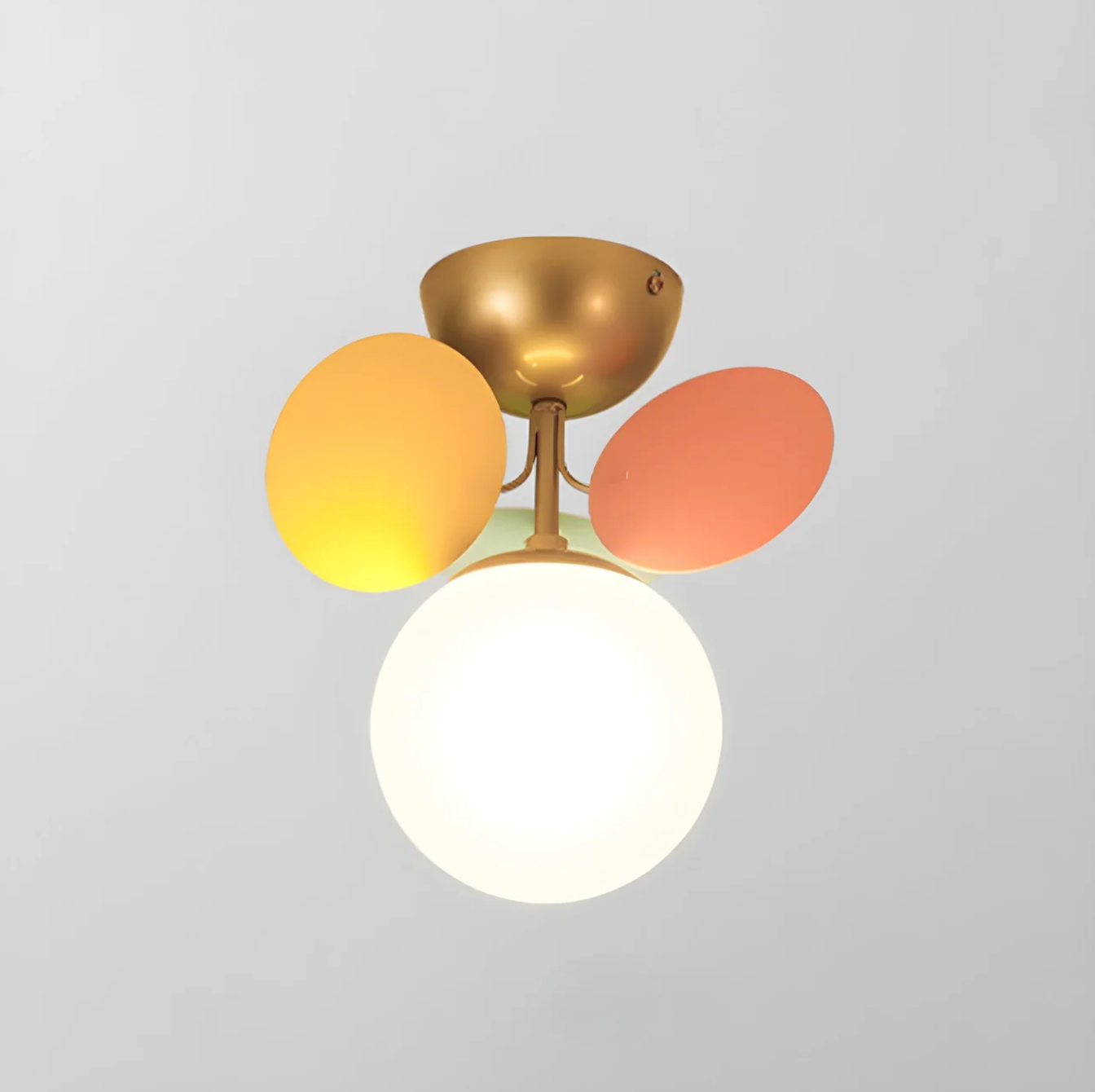 Nowoczesna lampa sufitowa LED – designerski plafon z kulistymi kloszami