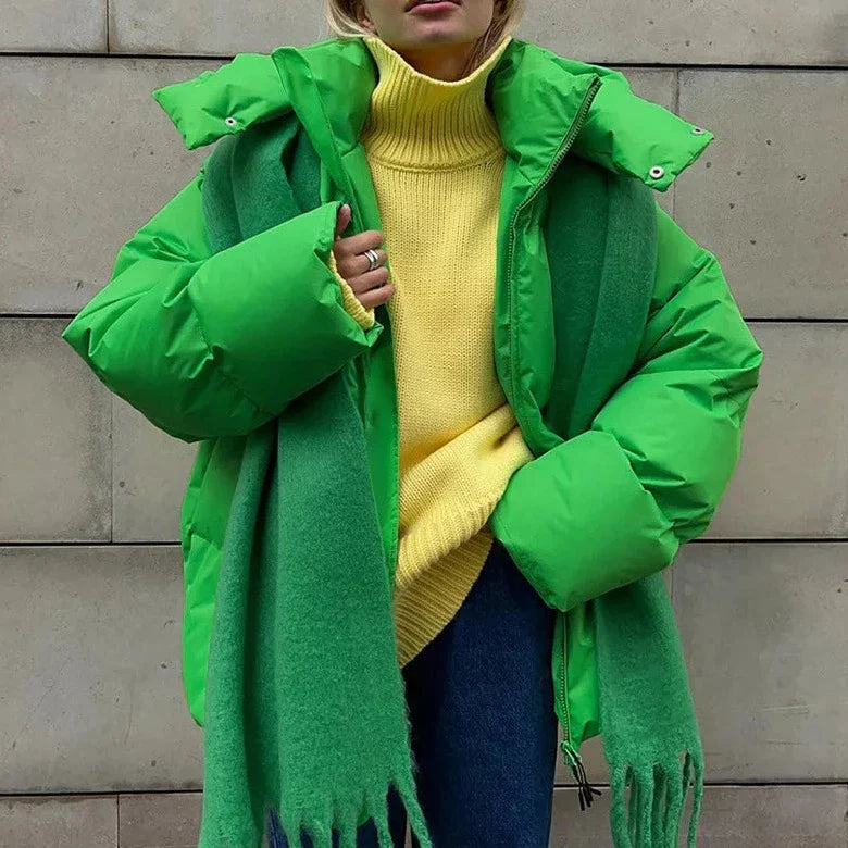 Damska Kurtka Puchowa Krótka Oversize - Kaptur i Wysoki Kołnierz