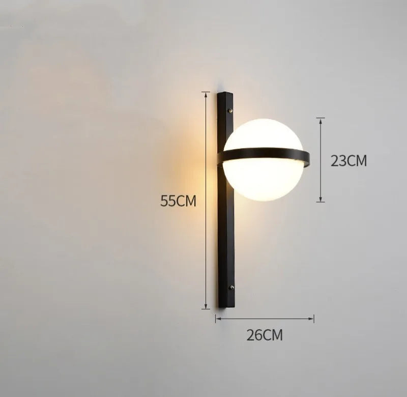 Nowoczesna Kinkietowa Lampa Ścienna z Kulkami LED i Doniczką