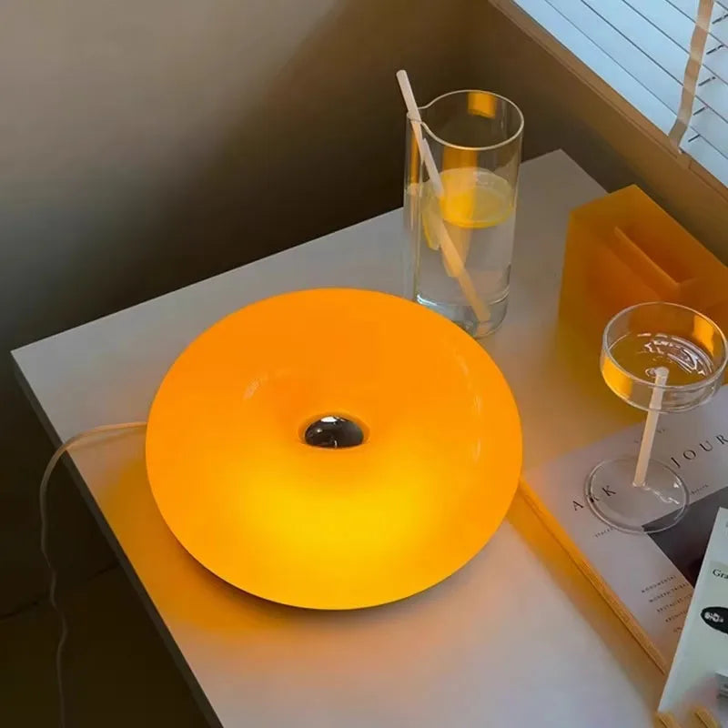 Lampa ścienna LED „donut” – designerska oprawa oświetleniowa z efektem świetlnej aureoli