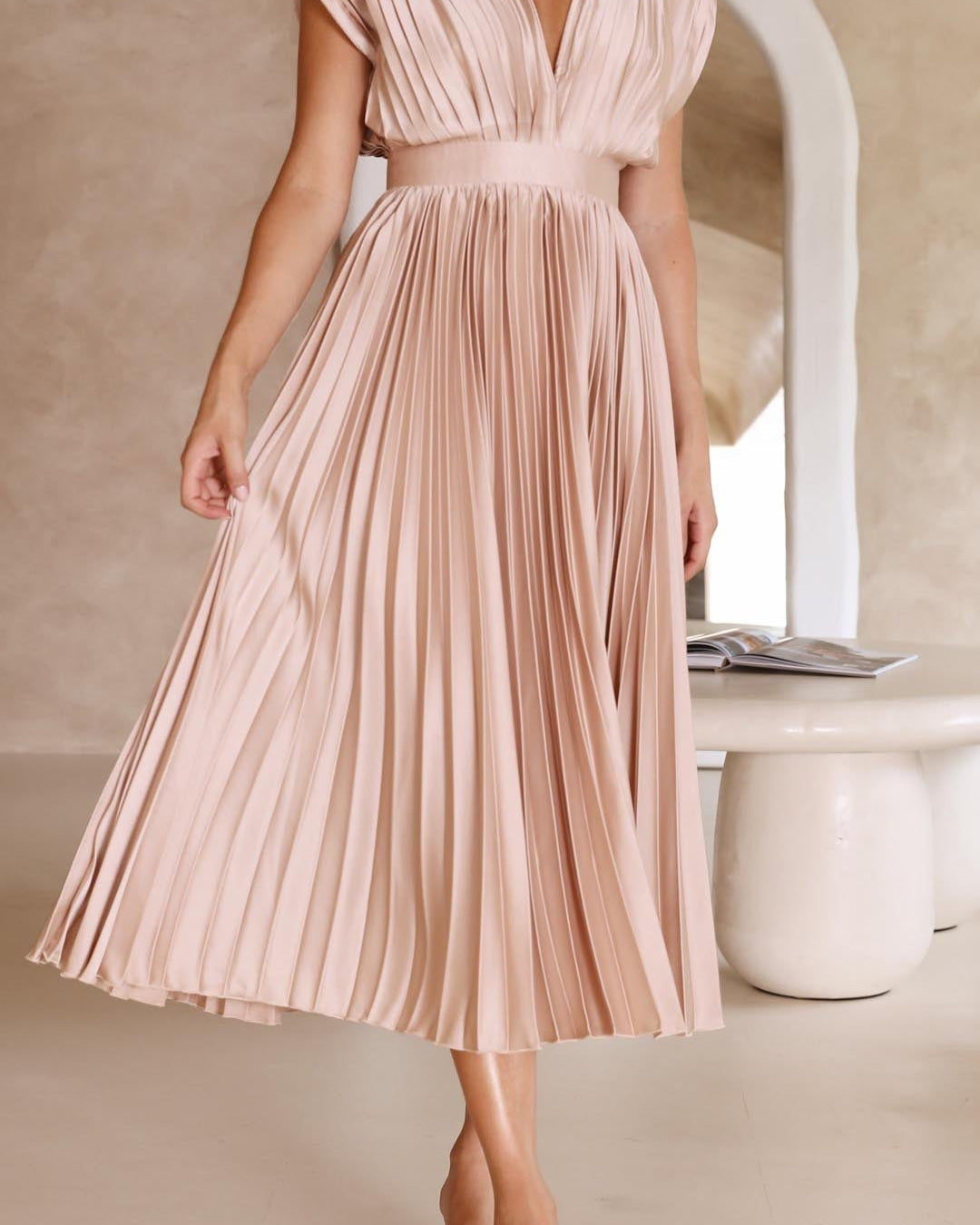 Halina - Zwiewna i Elegancka Sukienka