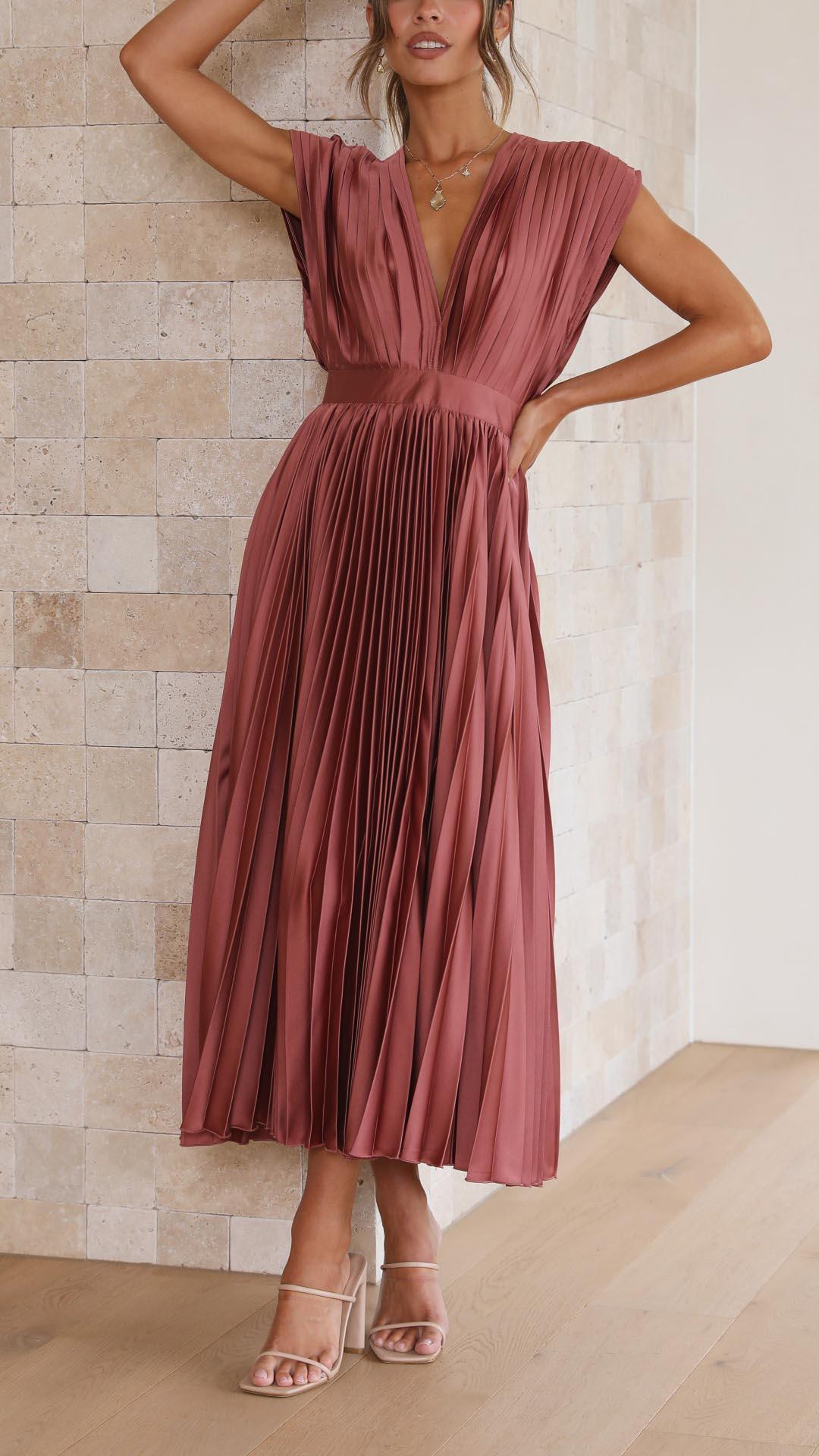 Halina - Zwiewna i Elegancka Sukienka