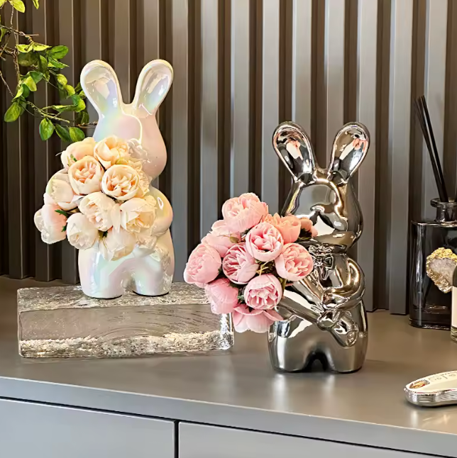 Wazon Ceramiczny Bunny Bloom – Ręcznie Wykonany, Minimalistyczny Design do Dekoracji Wnętrz