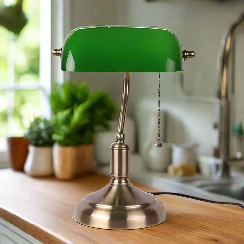 Klasyczna Retro Lampa Biurkowa w Stylu Vintage