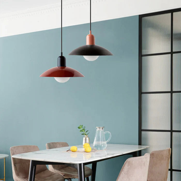 Nowoczesna lampa wisząca z dwukolorowym designem i metalowym kloszem Bauhaus