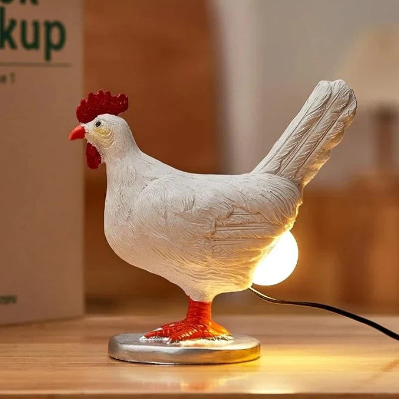 Dekoracyjna lampka nocna kura – oryginalna lampa stołowa LED do pokoju