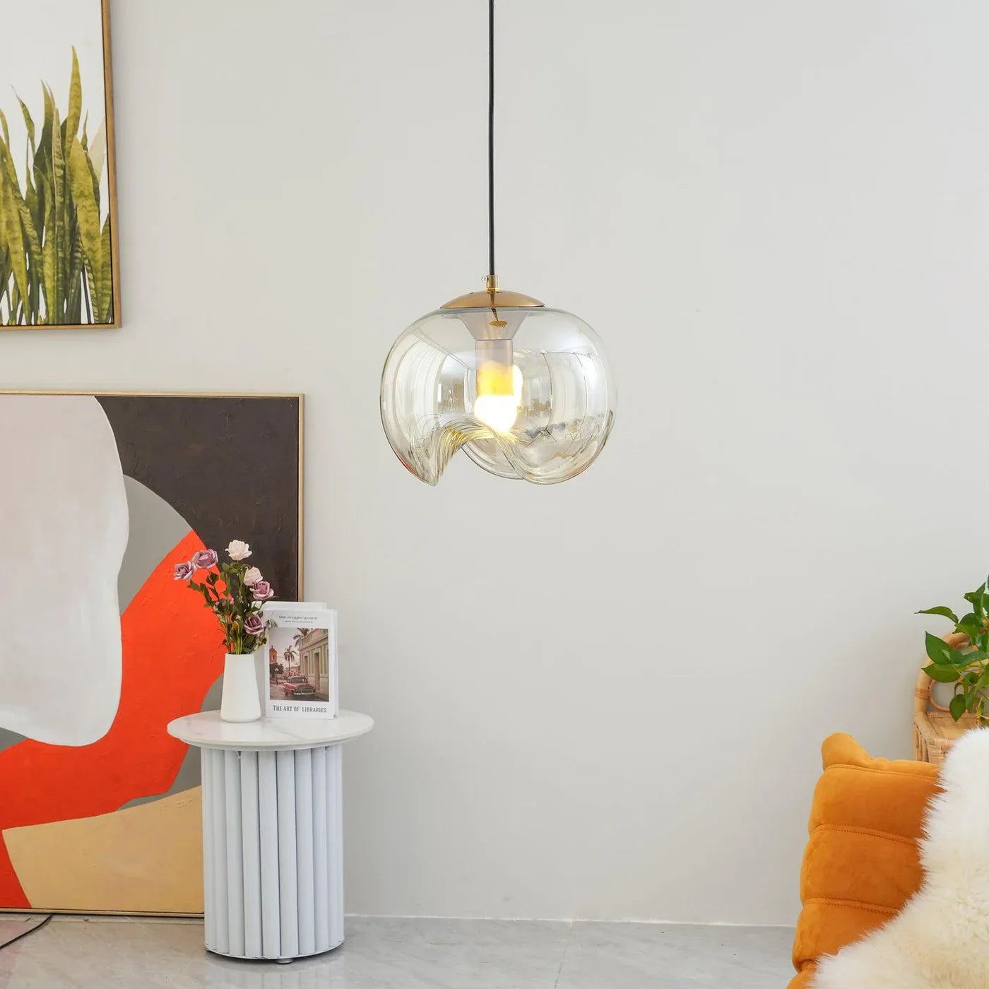 Szklana Lampa Wisząca – Elegancja w Artystycznej Formie